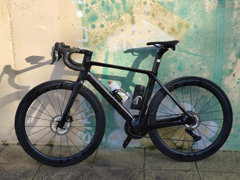 aero carbon road frame