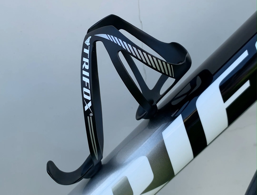 aero bike bottle cage