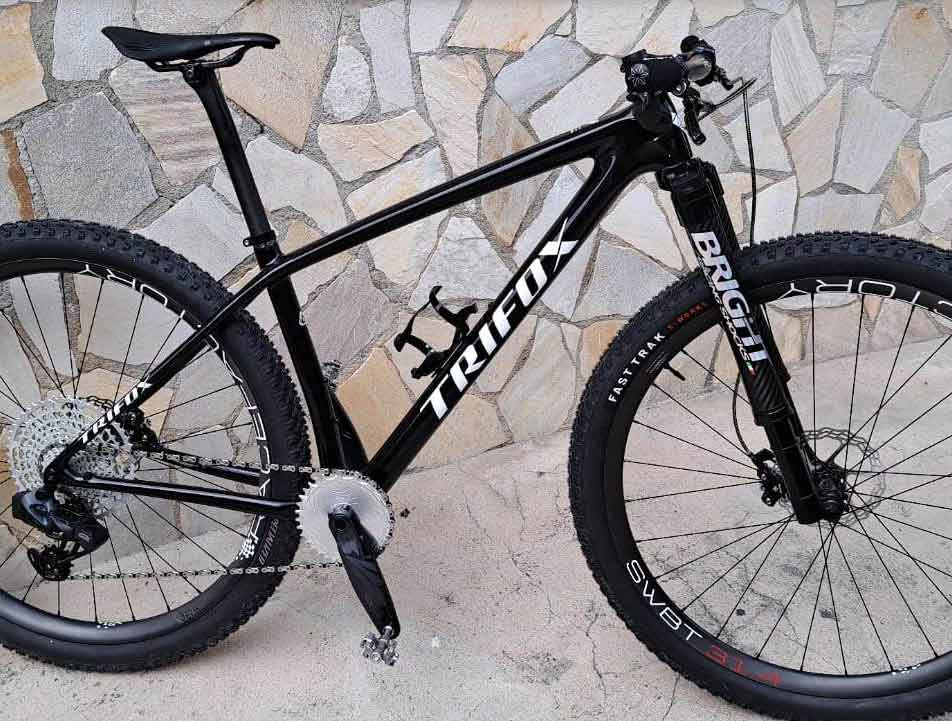 carbon mountain bike frame