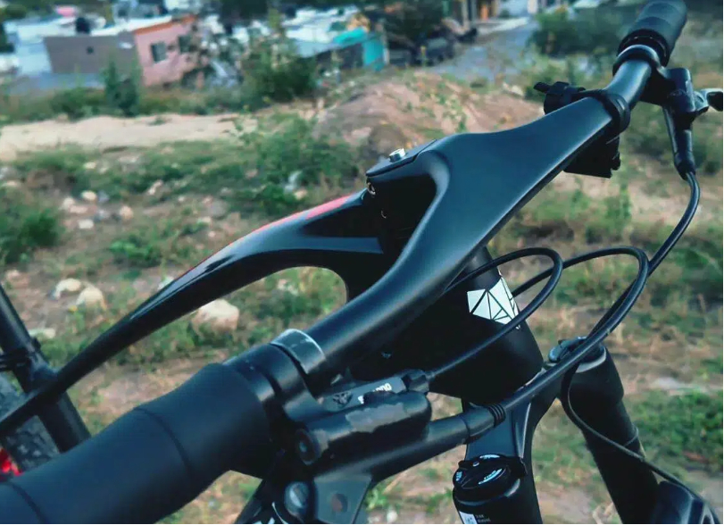 Trifox RHB600 Integrated Carbon Mountain Bike Handlebar
