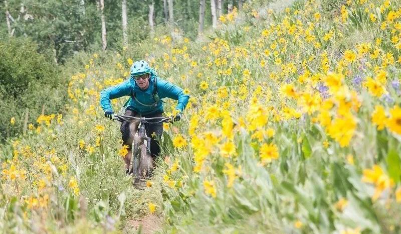 Mountain cycling trip